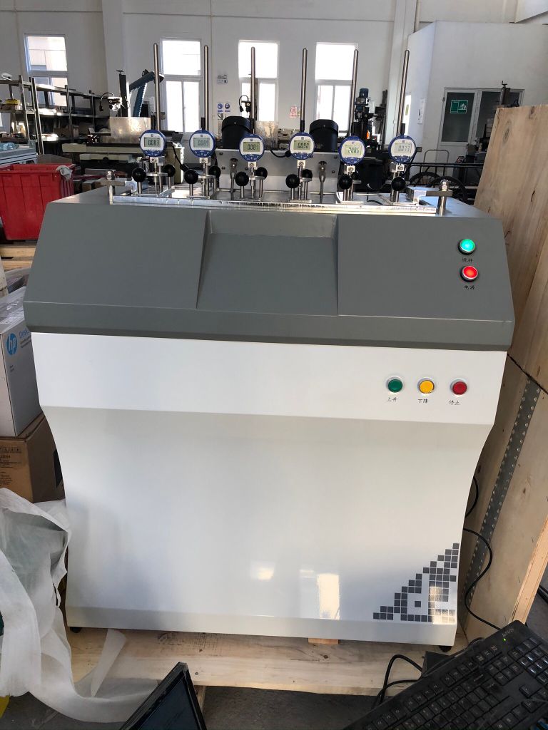 PC塑膠熱變形維卡試驗(yàn)機(jī)介紹